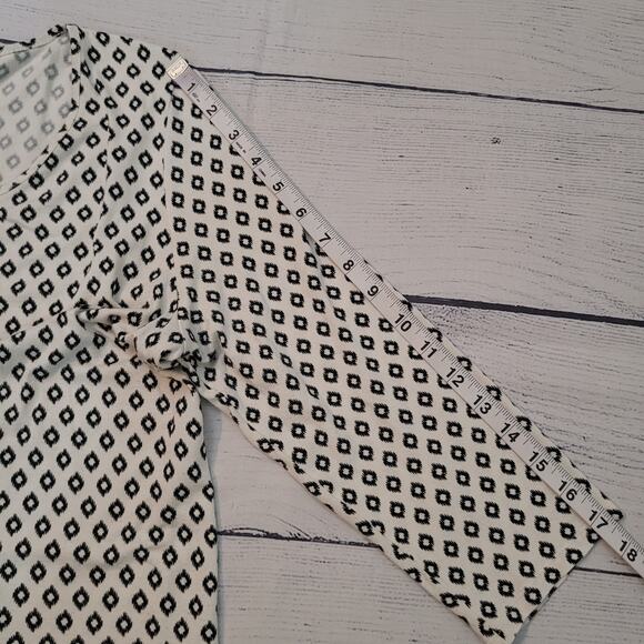 J. Jill Size L Wearever Diamond Print 3/4 Sleeve Tunic Top Black Cream Career - Picture 6 of 10